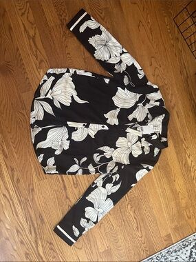NWT H&M black and white M